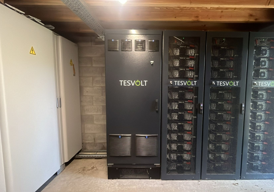 Foto van industriële batterijen